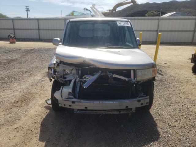 JTLKT324464035633 - 2006 TOYOTA SCION XB GRAY photo 5