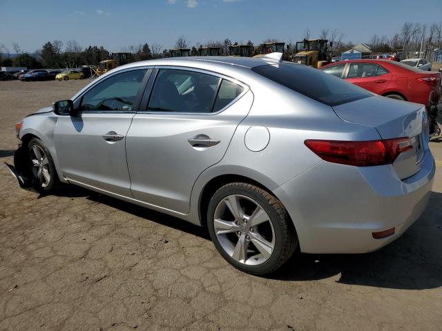 19VDE1F78EE008173 - 2014 ACURA ILX 20 TECH SILVER photo 2