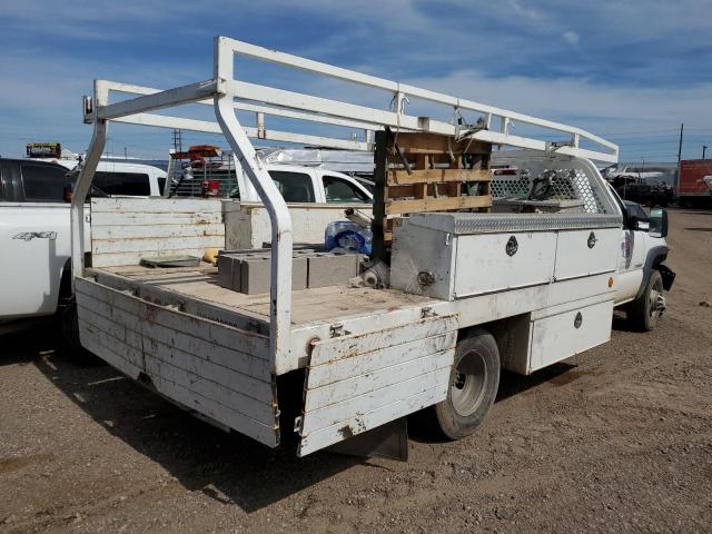 1GBJC34U37E163205 - 2007 CHEVROLET SILVERADO C3500 WHITE photo 3