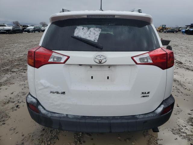 2T3RFREV0FW370805 - 2015 TOYOTA RAV4 XLE WHITE photo 6