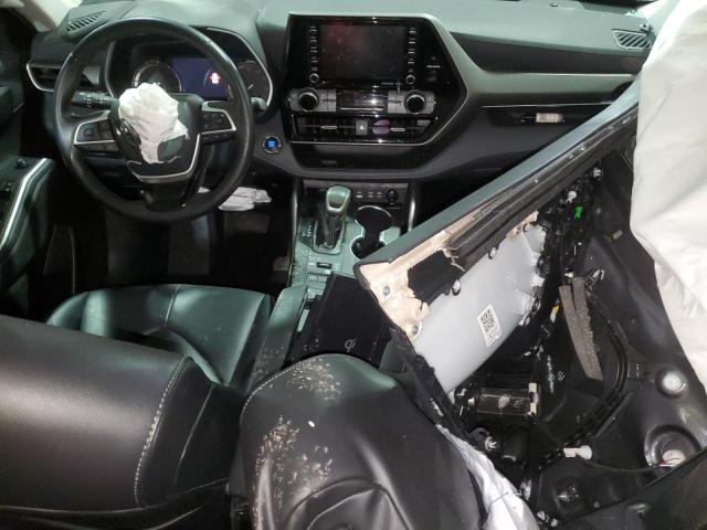 5TDGZRBHXNS222559 - 2022 TOYOTA HIGHLANDER XLE 灰色 照片 8