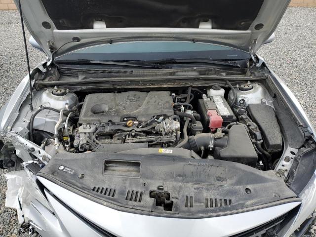 4T1F11AKXMU463867 - 2021 TOYOTA CAMRY XLE SILVER photo 11
