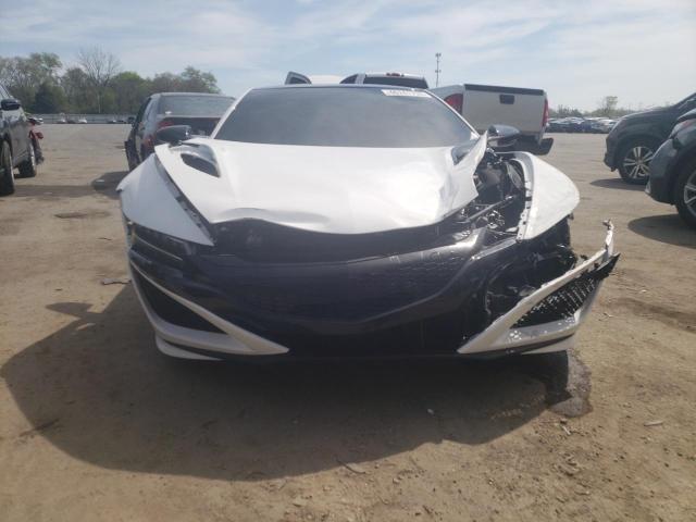 19UNC1B06JY000041 - 2018 ACURA NSX WHITE photo 5