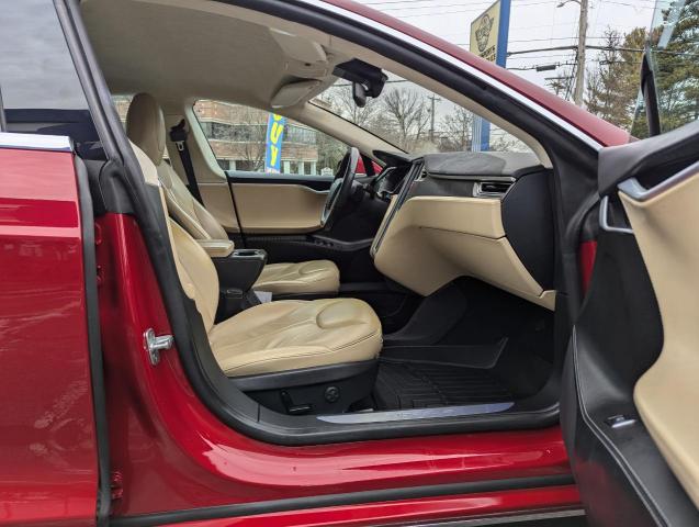 5YJSA1E29FF109668 - 2015 TESLA MODEL S RED photo 5