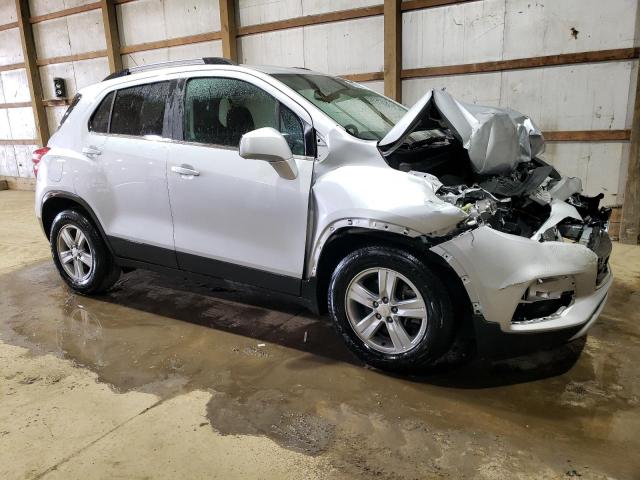 3GNCJLSB8LL278993 - 2020 CHEVROLET TRAX 1LT SILVER photo 4