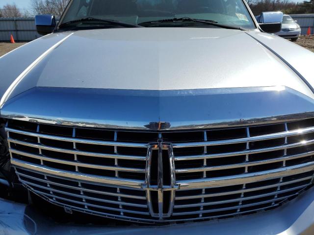 5LMJJ2J51BEJ03935 - 2011 LINCOLN NAVIGATOR ვერცხლისფერი ფოტო 12