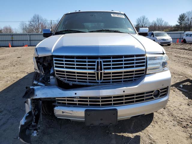 5LMJJ2J51BEJ03935 - 2011 LINCOLN NAVIGATOR ვერცხლისფერი ფოტო 5