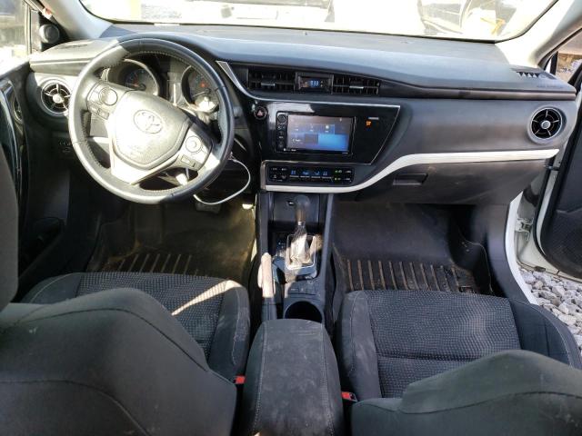 JTNKARJE7JJ568919 - 2018 TOYOTA COROLLA IM WHITE photo 8