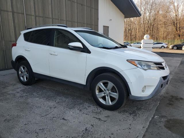 JTMRFREV1DD038396 - 2013 TOYOTA RAV4 XLE WHITE photo 4