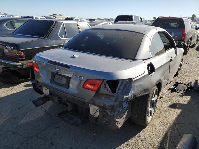 WBAWR33538P152038 - 2008 BMW 328 I SULEV SILVER photo 3