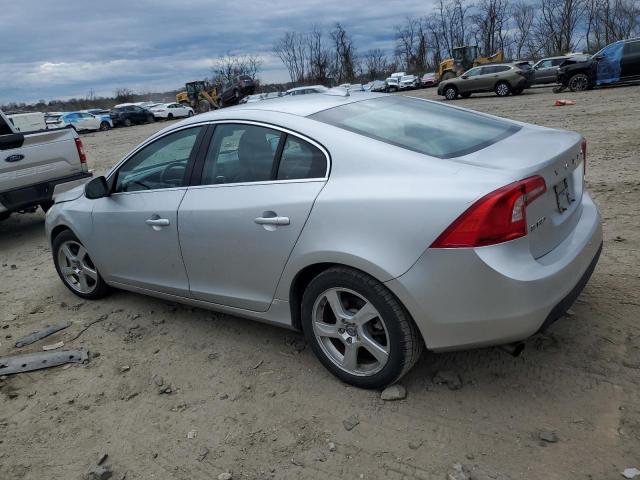 YV1622FS3C2089025 - 2012 VOLVO S60 T5 SILVER photo 2