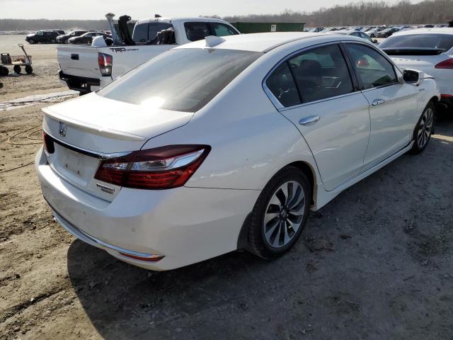 JHMCR6F71HC017408 - 2017 HONDA ACCORD TOURING HYBRID WHITE photo 3