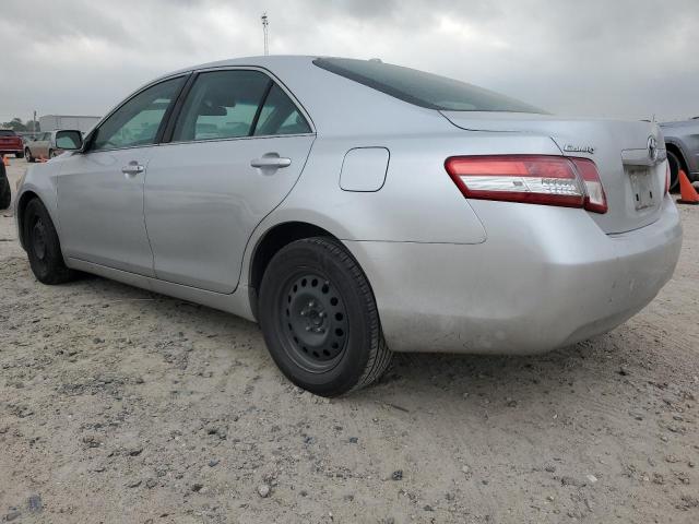 4T4BF3EK1BR117330 - 2011 TOYOTA CAMRY BASE SILVER photo 2