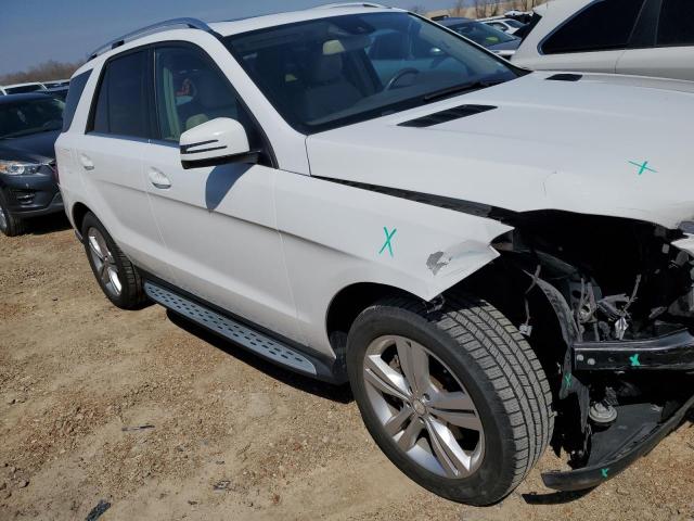4JGDA5HB1FA615303 - 2015 MERCEDES-BENZ ML 350 4MATIC WHITE photo 4