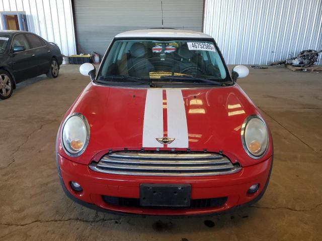 WMWMF3C56ATZ64804 - 2010 MINI COOPER TWO TONE photo 5