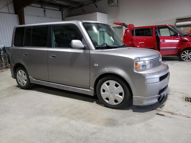 JTLKT324264116601 - 2006 TOYOTA SCION XB SILVER photo 4