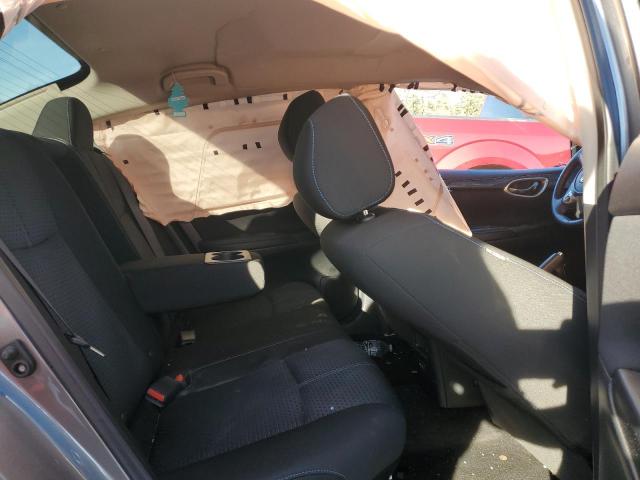 3N1AB7AP0JY263442 - 2018 NISSAN SENTRA S 灰色 照片 10