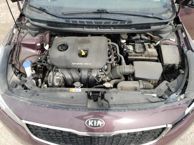 3KPFK4A72HE156616 - 2017 KIA FORTE LX BURGUNDY photo 11