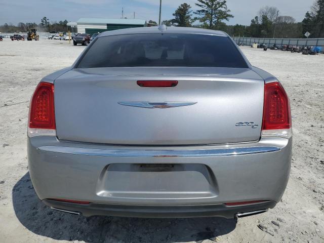 2C3CCAEG1GH282370 - 2016 CHRYSLER 300C SILVER photo 6