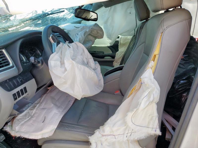 5TDKKRFH6GS153753 - 2016 TOYOTA HIGHLANDER XLE 白色 照片 7