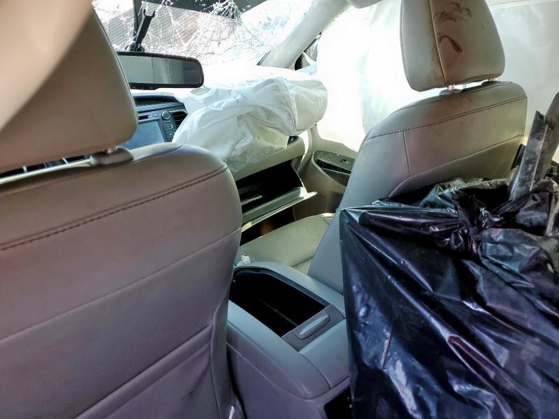 5TDKKRFH6GS153753 - 2016 TOYOTA HIGHLANDER XLE 白色 照片 8