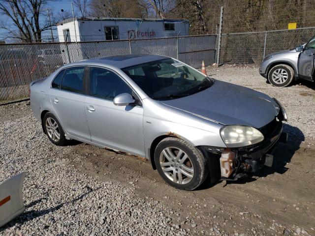 3VWEF71K47M160304 - 2007 VOLKSWAGEN JETTA WOLFSBURG 银色 照片 4
