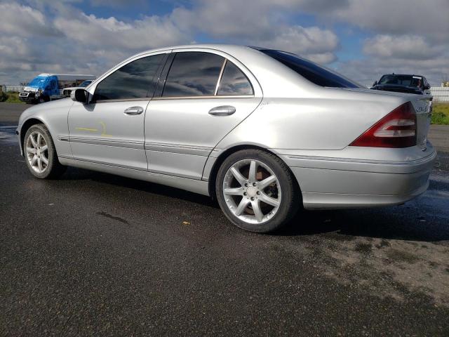 WDBRF40J43F429695 - 2003 MERCEDES-BENZ C 230K SPORT SEDAN SILVER photo 2