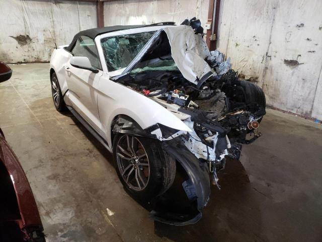 1FATP8UH2G5216393 - 2016 FORD MUSTANG WHITE photo 1