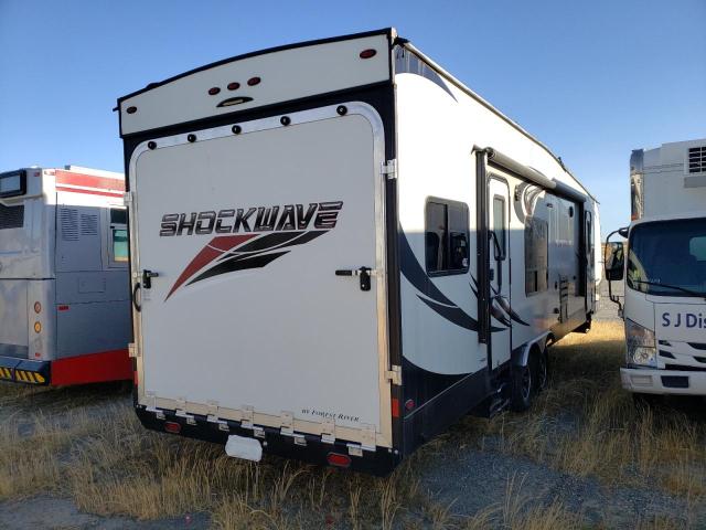 4X4TSHE28JE004439 - 2018 RIVR CAMPER TWO TONE photo 4