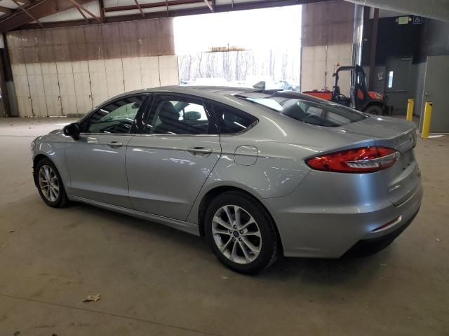 3FA6P0HD6LR124202 - 2020 FORD FUSION SE GRAY photo 2