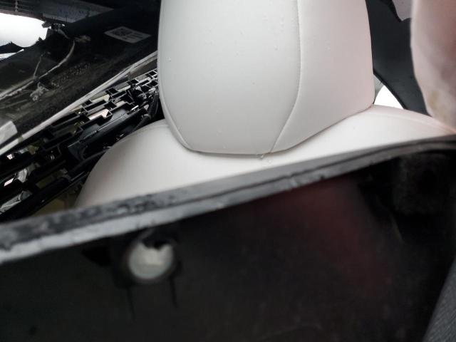 7SAYGDEE1PF803263 - 2023 TESLA MODEL Y WHITE photo 10