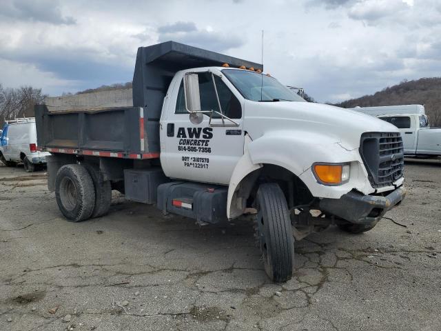 3FDNF65H21MA41097 - 2001 FORD F650 SUPER DUTY WHITE photo 4