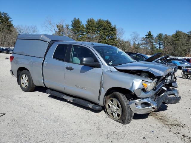 5TFUM5F13BX027142 - 2011 TOYOTA TUNDRA DOUBLE CAB SR5 SILVER photo 4