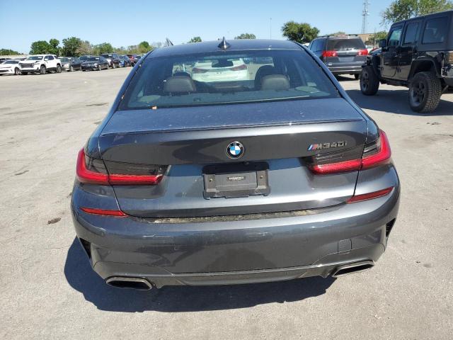 3MW5U7J04L8B44319 - 2020 BMW M340I GRAY photo 6