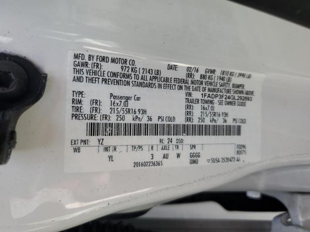 1FADP3F24GL292693 - 2016 FORD FOCUS SE WHITE photo 12