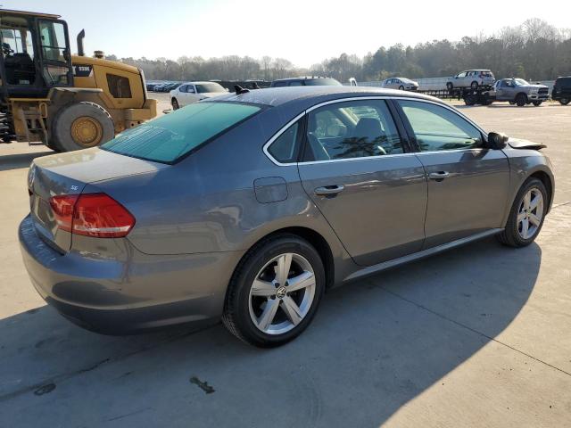 1VWBP7A31DC134619 - 2013 VOLKSWAGEN PASSAT SE GRAY photo 3