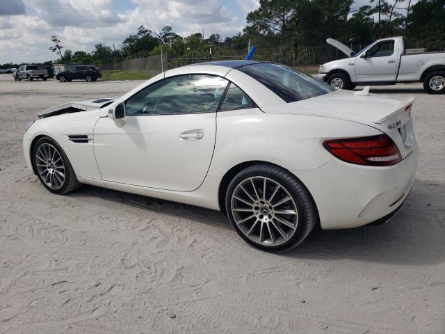 WDDPK3JA6JF154816 - 2018 MERCEDES-BENZ SLC 300 WHITE photo 2