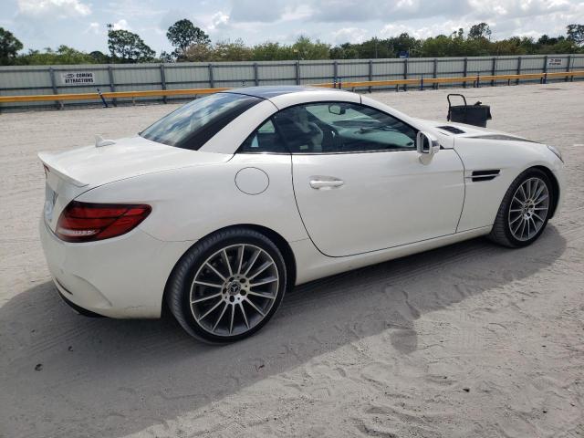 WDDPK3JA6JF154816 - 2018 MERCEDES-BENZ SLC 300 WHITE photo 3