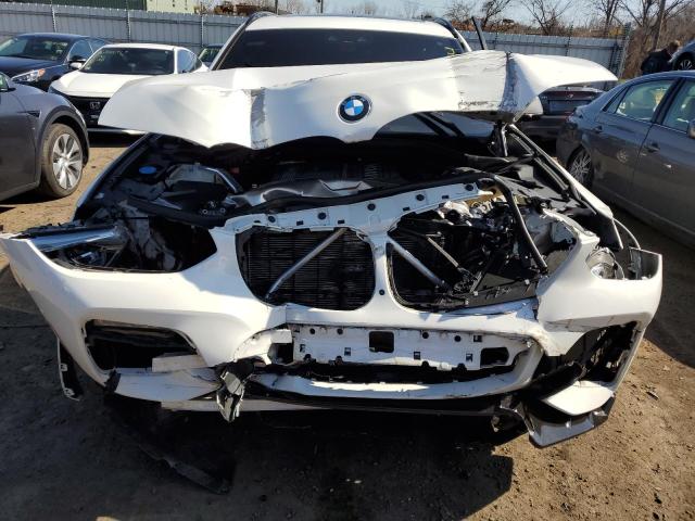 5UXTY9C04M9E42661 - 2021 BMW X3 XDRIVEM40I თეთრი ფოტო 5