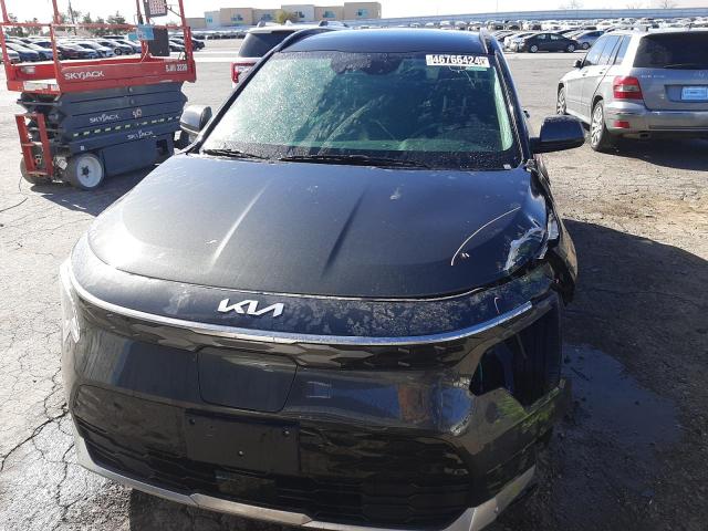 KNDCR3L13P5036156 - 2023 KIA NIRO WIND GRAY photo 5