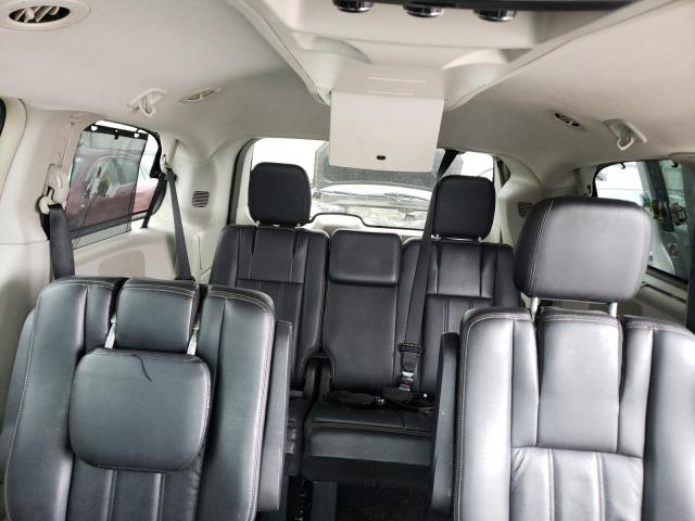 2A4RR8DG7BR703147 - 2011 CHRYSLER TOWN & COU TOURING L SILVER photo 10