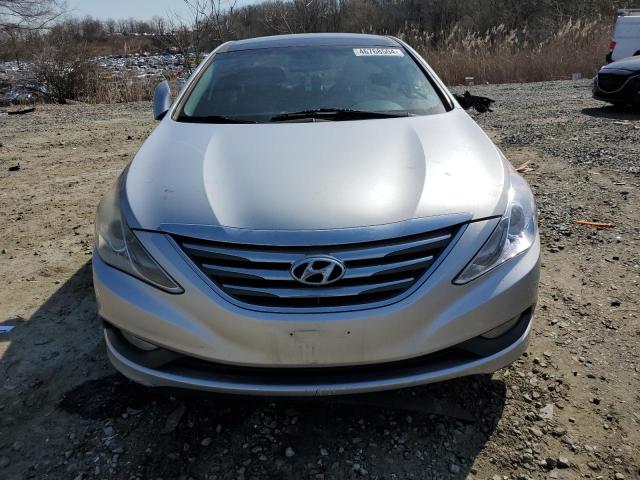 5NPEC4AC1EH873053 - 2014 HYUNDAI SONATA SE SILVER photo 5