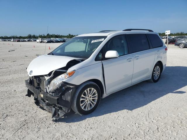 5TDYK3DC5ES468149 - 2014 TOYOTA SIENNA XLE WHITE photo 1