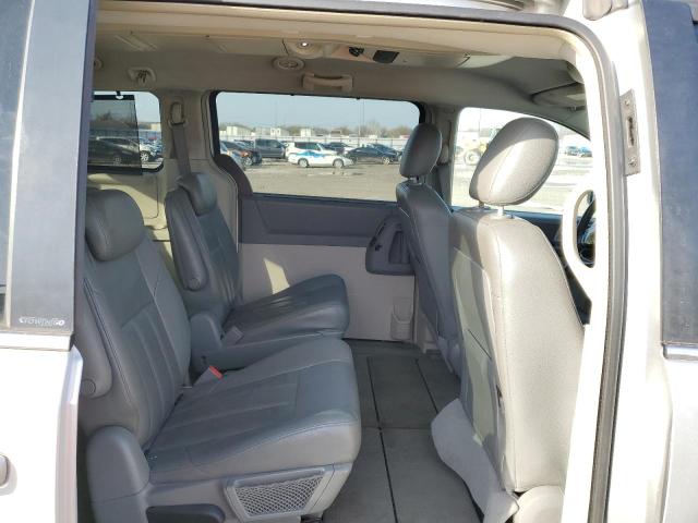 2A8HR54P38R730279 - 2008 CHRYSLER TOWN & COU TOURING SILVER photo 11