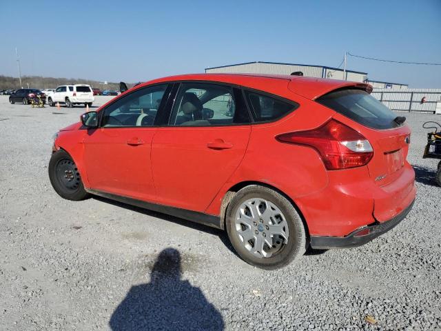 1FAHP3K26CL310466 - 2012 FORD FOCUS SE RED photo 2