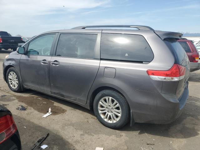 5TDYK3DC2DS320071 - 2013 TOYOTA SIENNA XLE GRAY photo 2