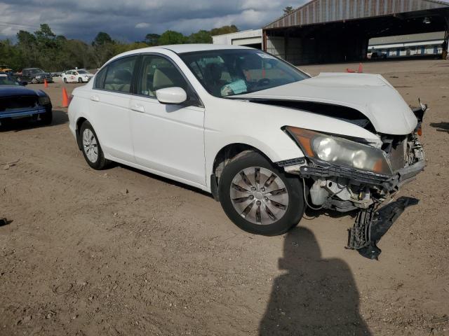 1HGCP26319A165585 - 2009 HONDA ACCORD LX WHITE photo 4