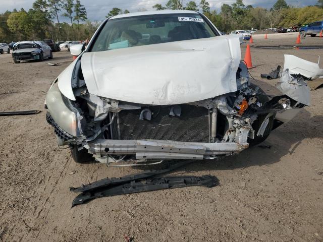 1HGCP26319A165585 - 2009 HONDA ACCORD LX WHITE photo 5