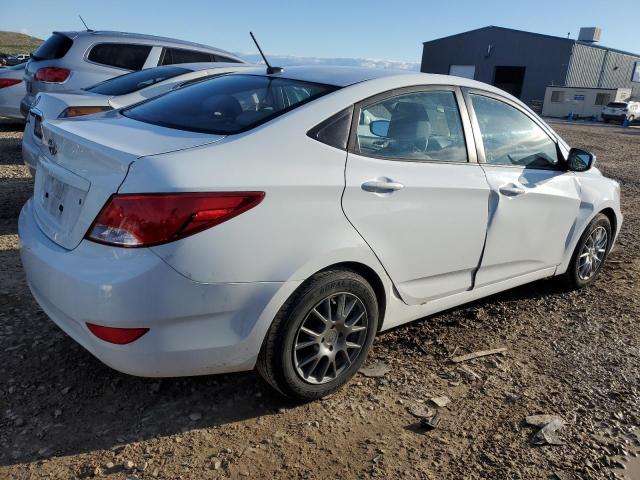 KMHCT4AE2GU059894 - 2016 HYUNDAI ACCENT SE WHITE photo 3