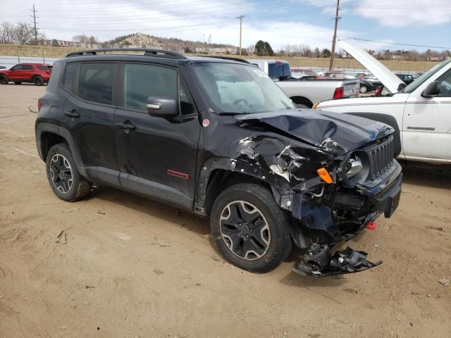 ZACCJBCT7GPE36330 - 2016 JEEP RENEGADE TRAILHAWK BLACK photo 4